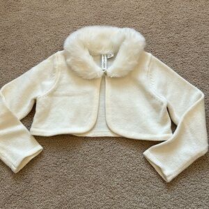 Janie and Jack cream cropped sweater with fur collar